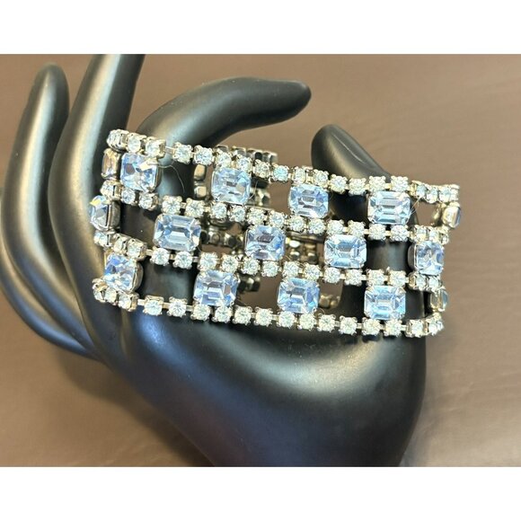 Rare Schreiner? Juliana? Vintage Blue Baguette Rhinestone Push Lock Bracelet - Picture 13 of 13